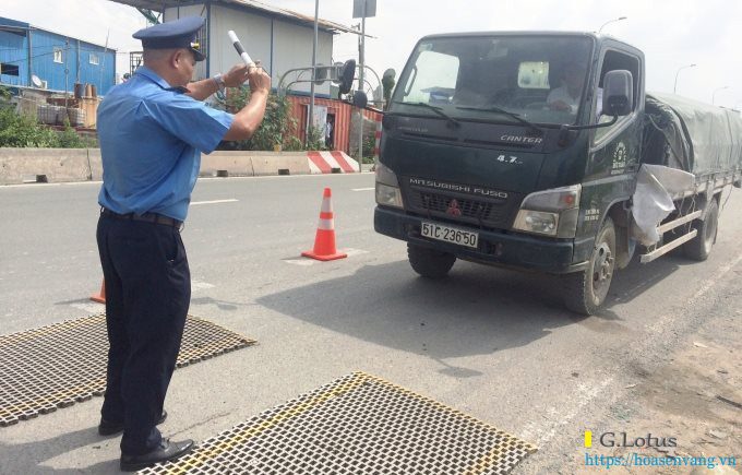 tp-hcm-xe-qua-tai-trong-tram-can-xe-tai-luu-dong-2023-2ee TP. Hồ Chí Minh bắt đầu thí điểm cân tự động hóa để xử lý xe vượt tải Cân điện tử tp-hcm-xe-qua-tai-trong-tram-can-xe-tai-luu-dong-2023-2ee TP. Hồ Chí Minh bắt đầu thí điểm cân tự động hóa để xử lý xe vượt tải Cân điện tử
