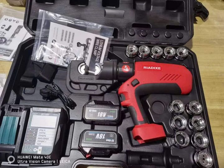 Máy bấm đầu cốt thủy lực chạy pin EBS-400