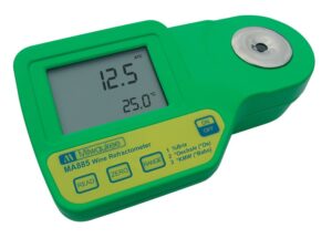 Khúc xạ kế đo độ ngọt Milwaukee MA885