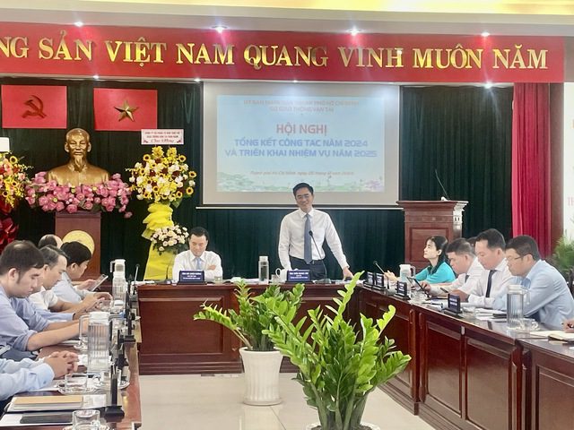 TP HCM quyết định siết chặt phạt nguội xe quá tải vì sao?