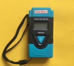 EM4806 - máy đo độ ẩm tường trước khi sơn