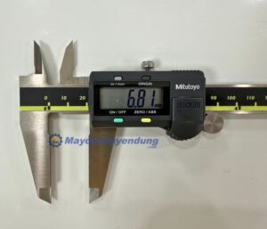 Hàm kẹp của thước Mitutoyo 500-197-30 được làm bằng hợp kim cứng