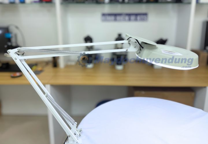 kinh-lup-cong-nghiep-kep-ban-86a-7 Kính lúp kẹp bàn công nghiệp 86A với chân đế linh động, có thể tháo rời